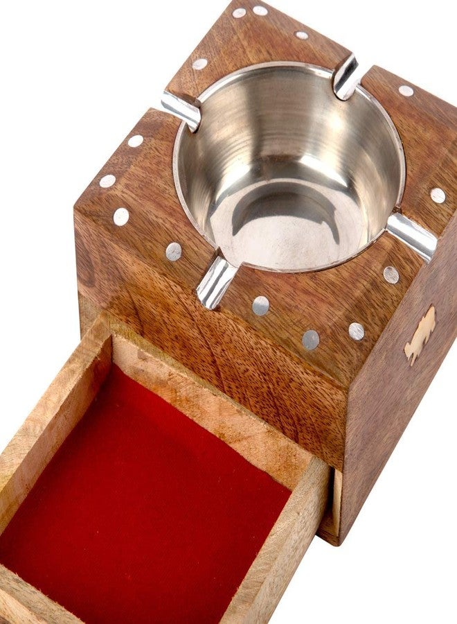 جاردن أوف آرت منفضة سجائر خشبية مصنوعة يدويًا من جاردن أوف آرتس، بتصميم فريد وعصري، مربعة الشكل، مناسبة للاستخدام الداخلي والخارجي، ويمكن وضعها على سطح المكتب أو الطاولة. - Image 4